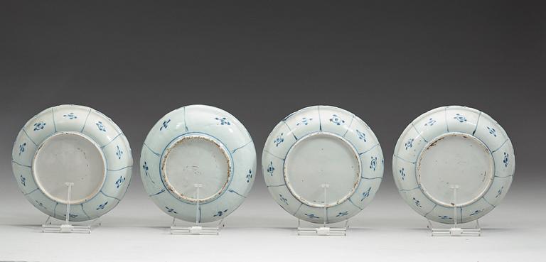 A matched set of 12 blue and white kraak dishes, Ming dynasty, Wanli (1572-1620).