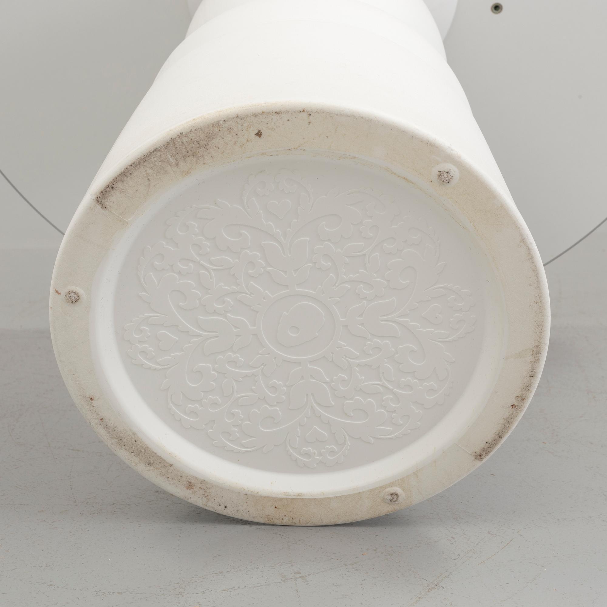 MARCEL WANDERS, a 'Container New Antiques' table by Moooi.