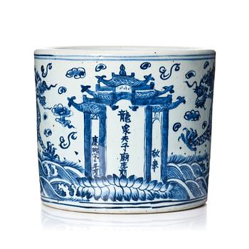 1143. A Chinese blue and white censer, Qing dynasty, 19th Century.