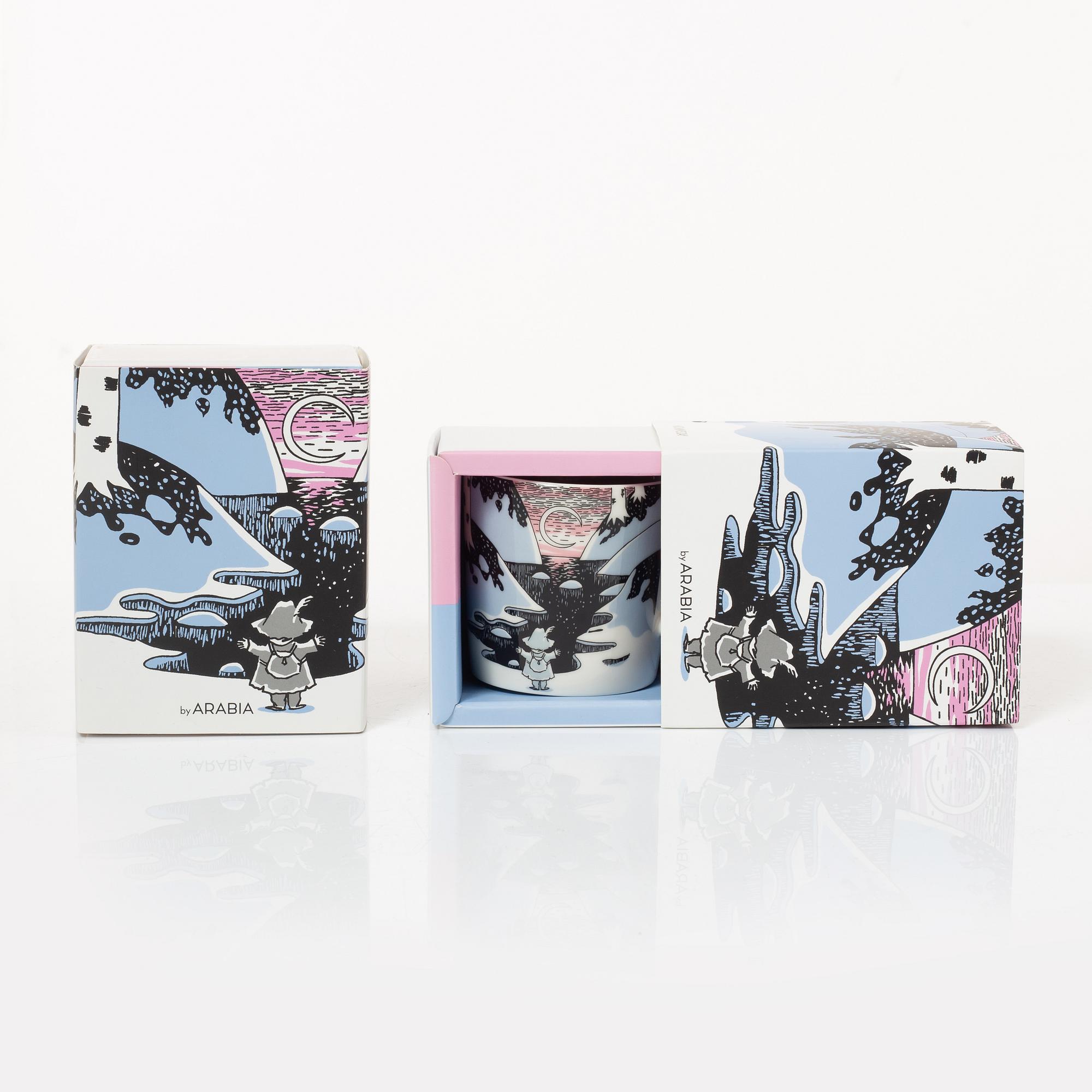 Arabia, Moomin mugs, plates and a jug, 7 pieces, porcelain, Finland.