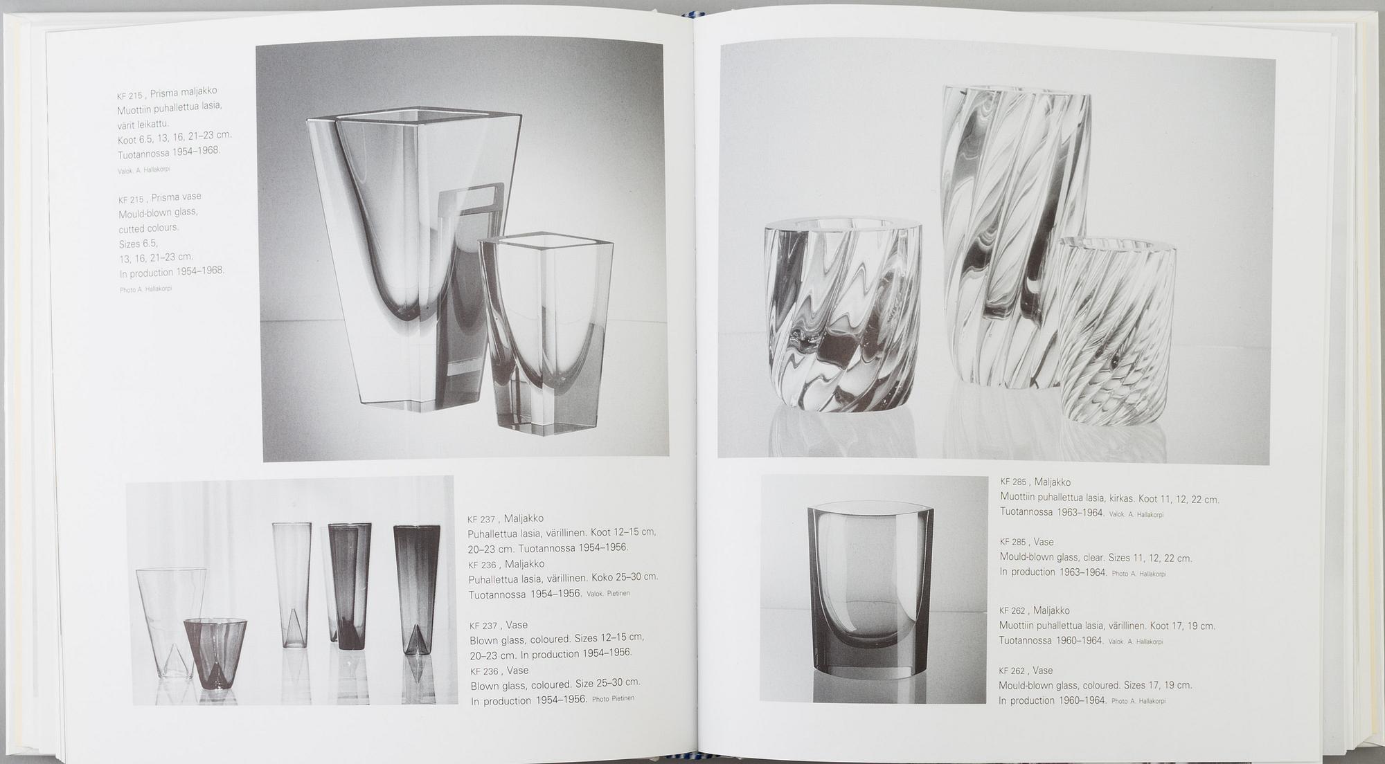 BÖCKER, 14 stycken, gällande finskt konstglas.