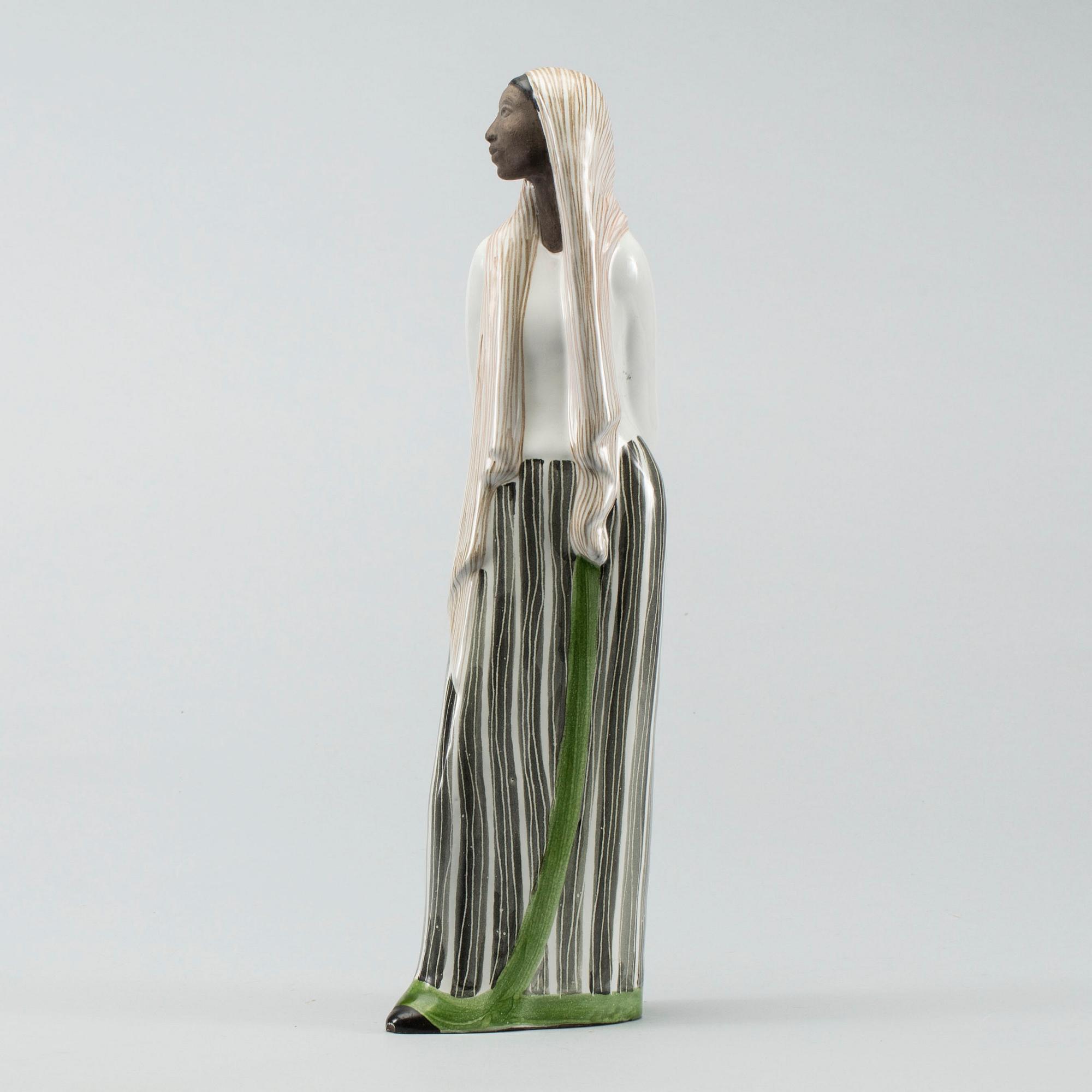 FIGURIN, signerad Mari Simmulson, Uppsala Ekeby, 1900-talets andra hälft.