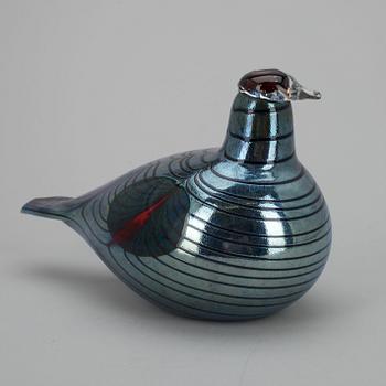 FÅGEL, lasia, sign. O. Toikka, Nuutajärvi. 1900-talets senare hälft.