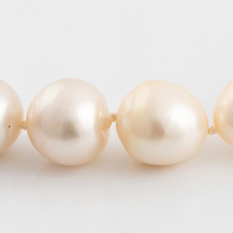 A Cultured South sea pearl necklace, clasp with brilliant cut diamonds.