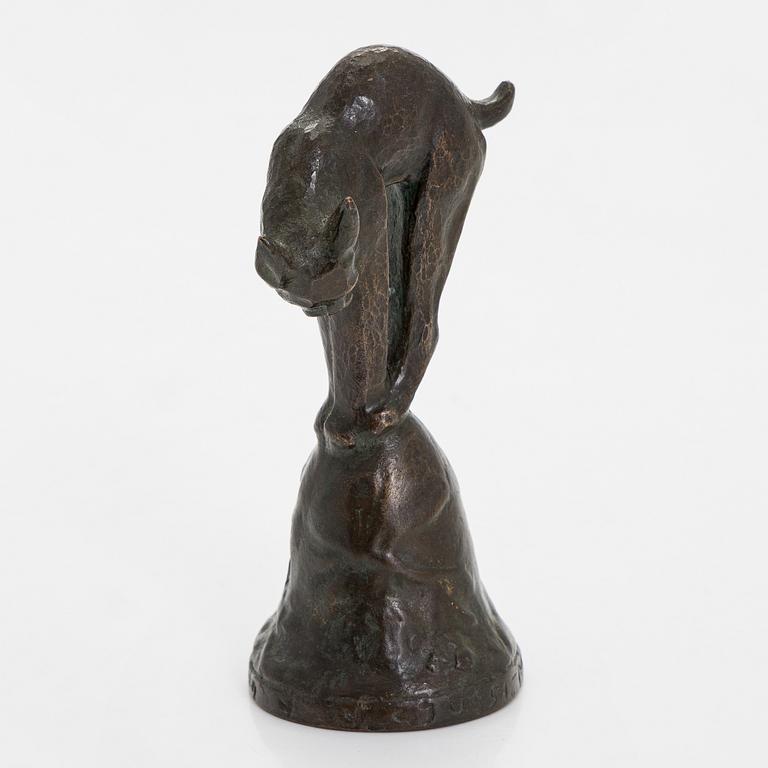 Jussi Mäntynen, Lynx on a counter bell.