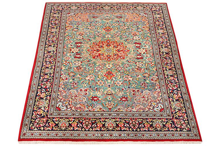 Matta. Kirman, ca 244 x 159 cm.