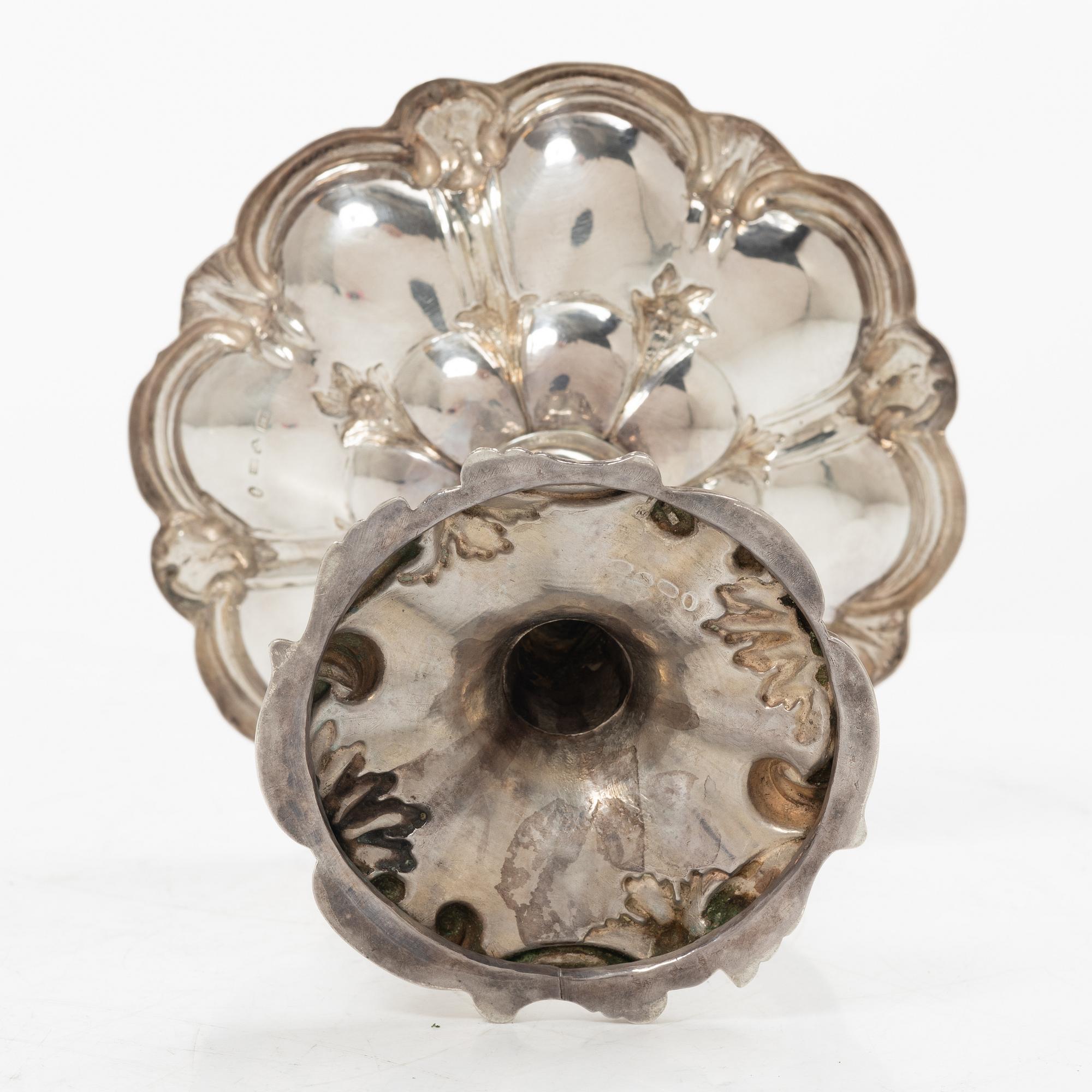 Christian Hammer, liten uppsatsskål, silver, Stockholm 1857. Nyrokoko.