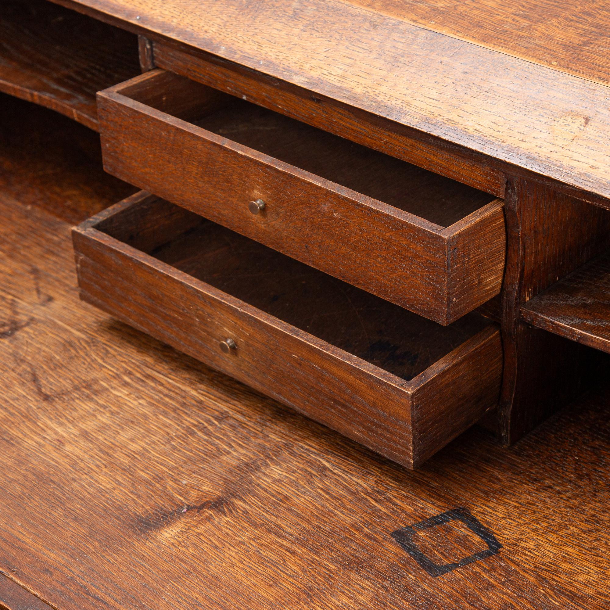 Sekretär, rokokostil, 1900-talets början.