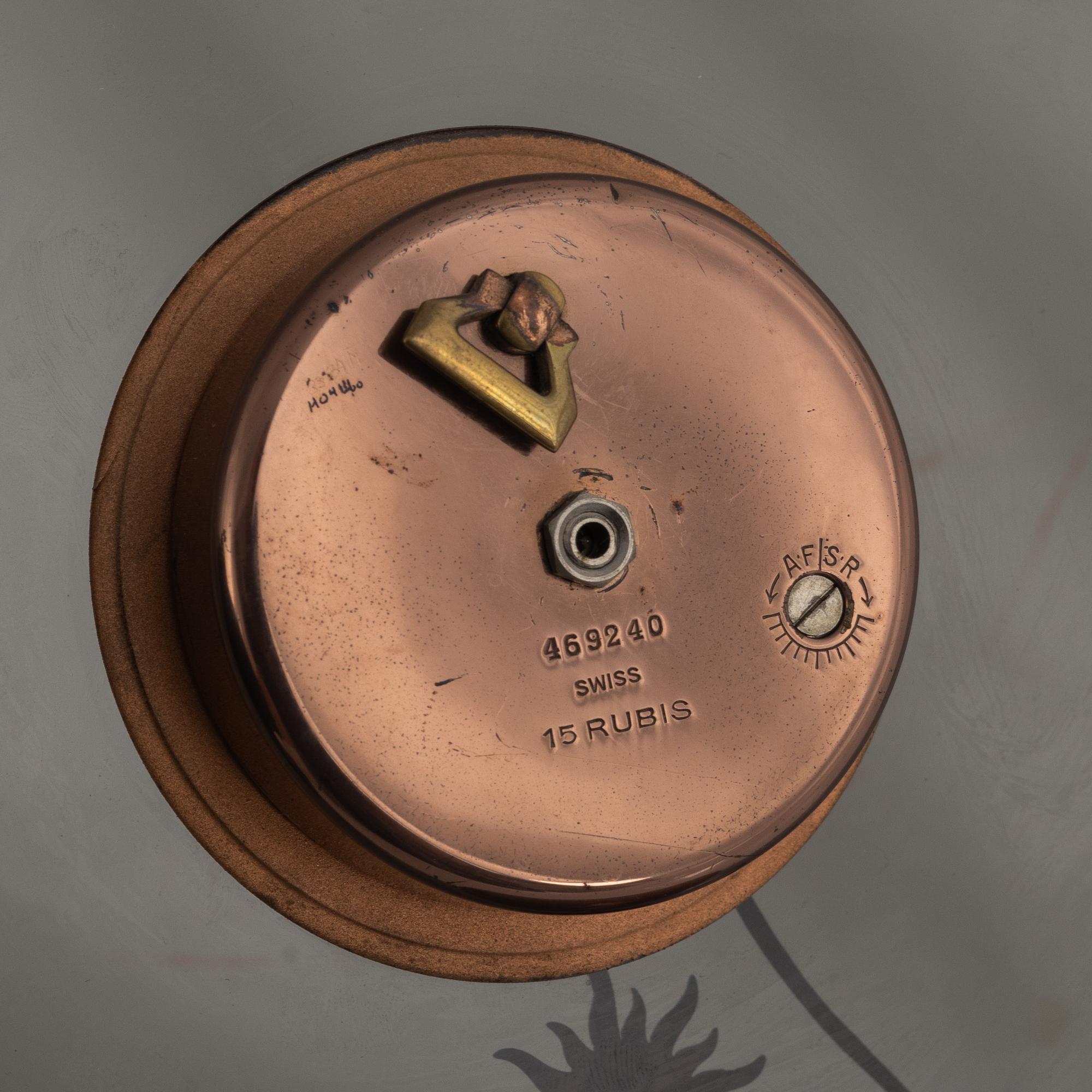 A mantel clock, second half of the 20th Century.