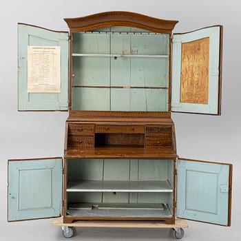 Skåp, allmoge, daterat 1816.