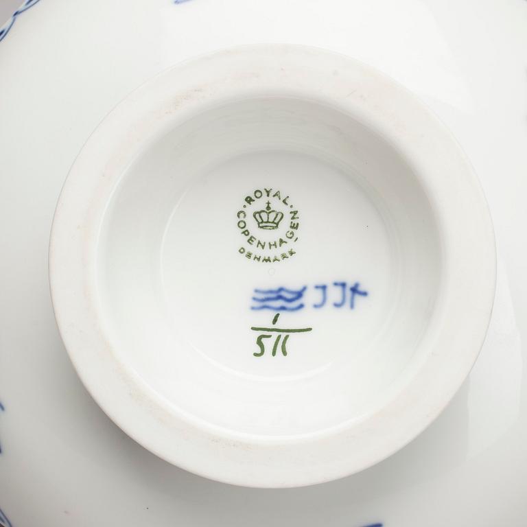 SERVISDELAR, 45 delar, porslin, "Musselmalet", Royal Copenhagen, 1950- /60-tal.