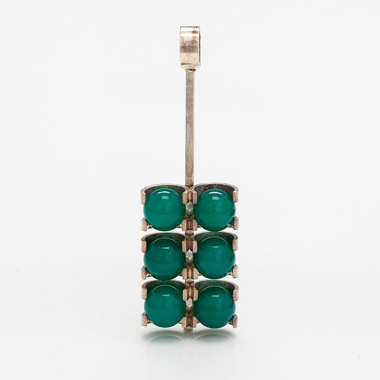 Elis Kauppi, A sterling silver and chalcedony pendant. Kupittaan kulta, Turku.
