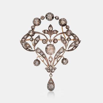 660. A rose-cut diamond brooch.