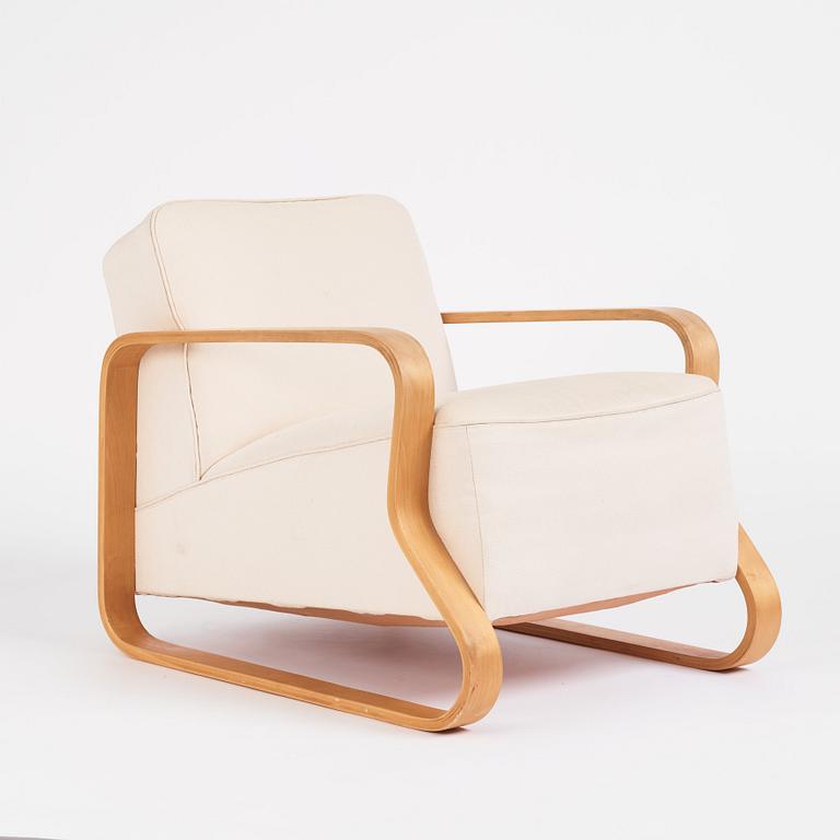 Alvar Aalto, 'Padded Paimio model 44' easy chair, Huonekalu-ja Rakennustyötehdas Oy or Artek, Finland circa 1934-35.