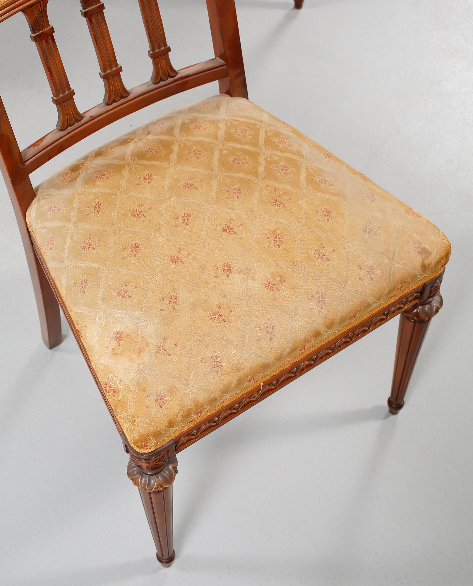 STOLAR, 4 st, sengustaviansk stil, omkring 1900-talets mitt.