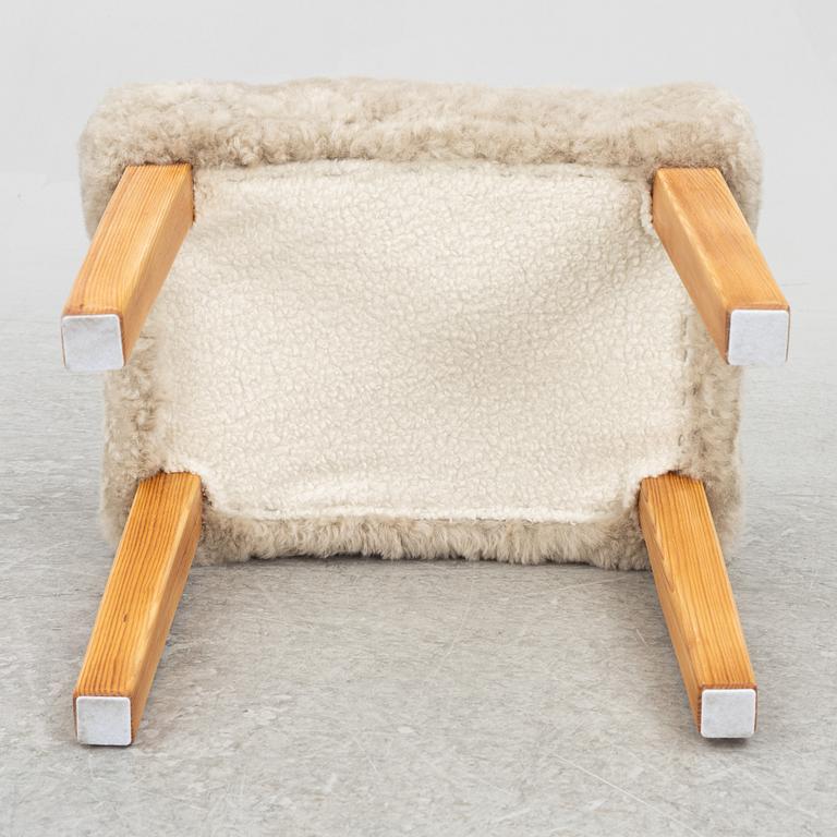 A stool, later part of the 20th century.