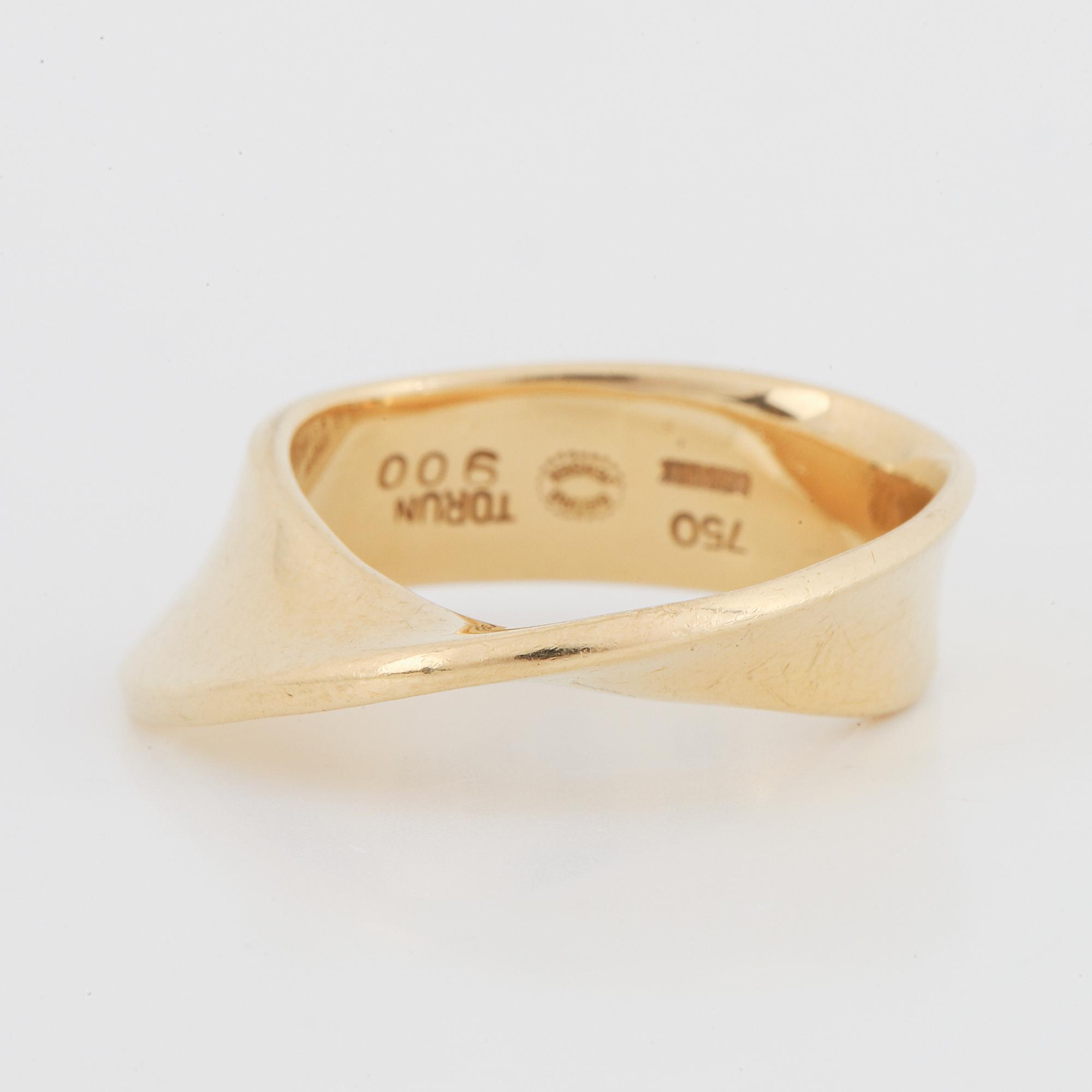 Vivianna Torun Bülow-Hübe, Georg Jensen, ring, "Möbius" 18K guld.