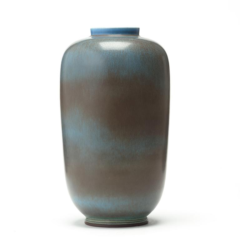 Berndt Friberg, A Berndt Friberg stoneware vase, Gustavsberg studio 1965.