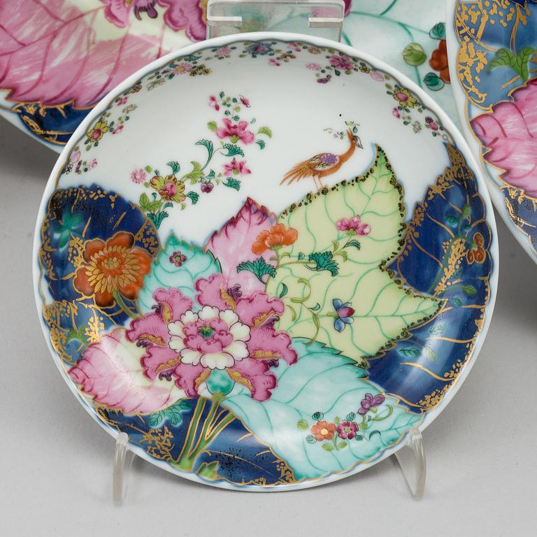 A part 'Tobacco Leaf' porcelain dinner and coffee service, Mottahedeh Collection, 20th century (47 pieces).