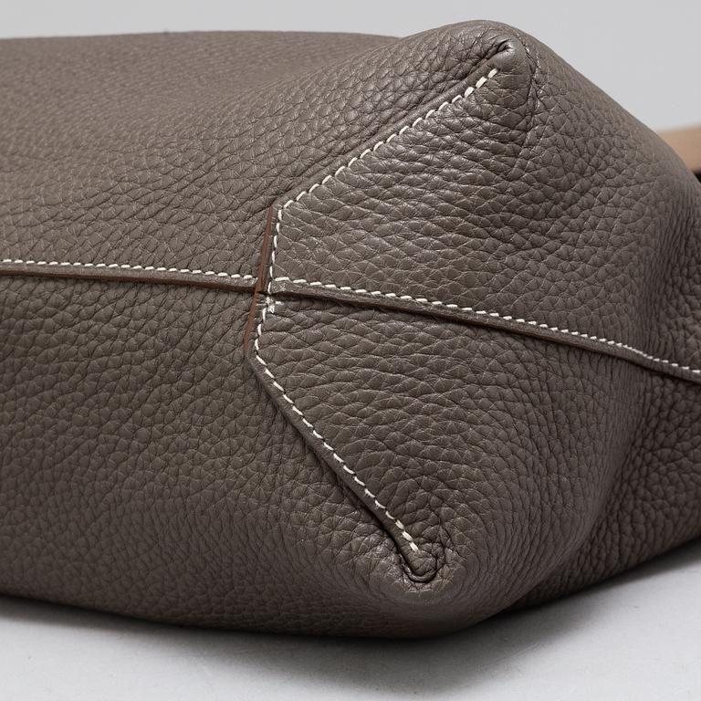 HERMÈS, a 'Double Sens 45' tote bag.