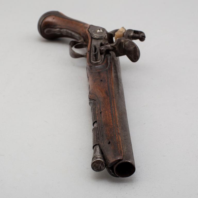 A flintock pistol by Jean de Wyk, (Utrecht 1690-1730), signed.