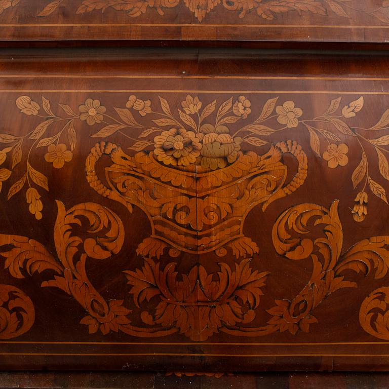 VITRINSKÅP, Barockstil, Holland, sent 1800-tal.