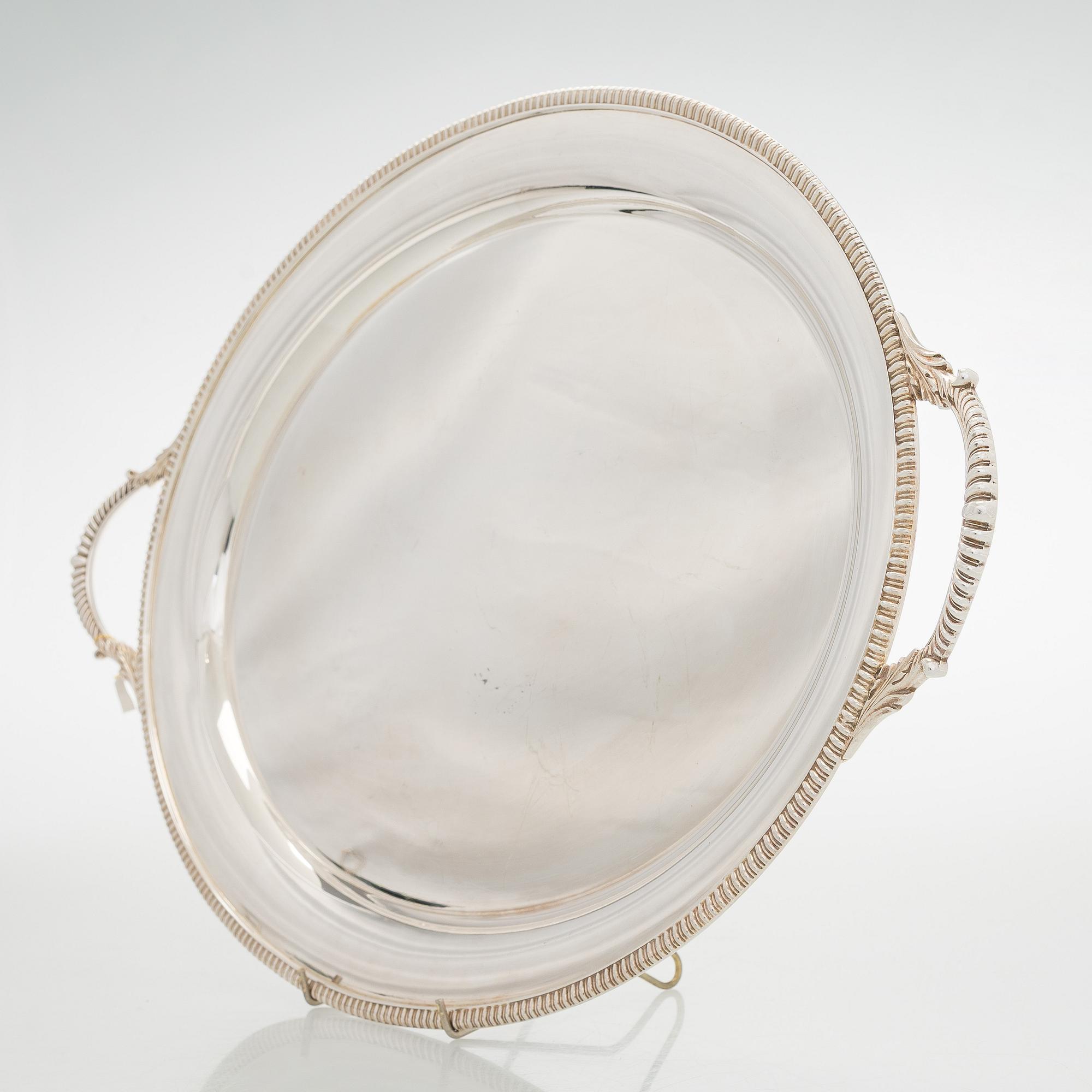 Tarjotin, hopeoitu, Englanti, 1900-luvun toinen puoli.