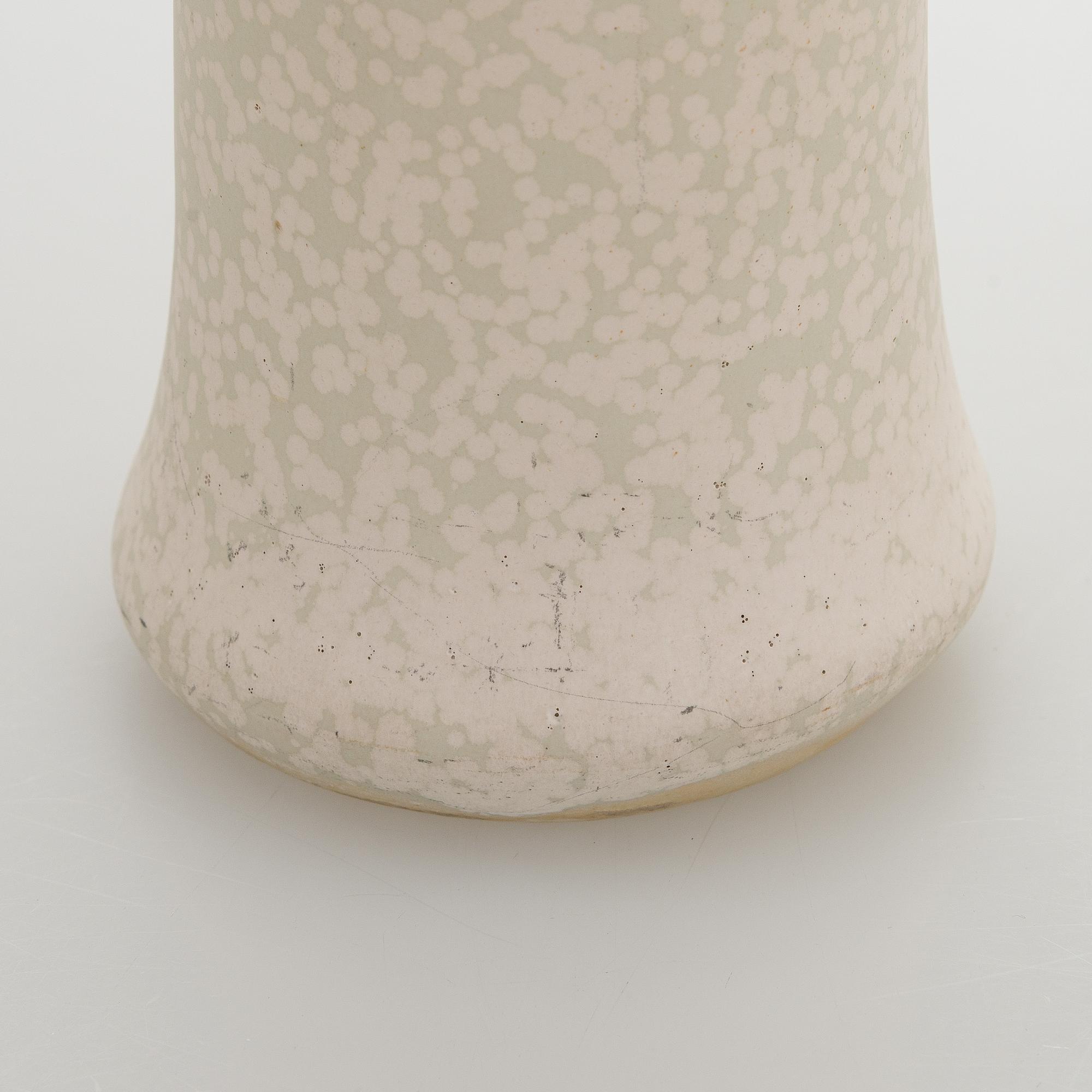 Toini Muona, vase, stoneware signed TM. Arabia ca 1945-1954.