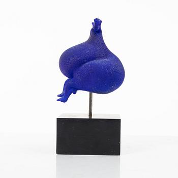 Kjell Engman, a sculpture, 'Blå Folket', Kosta Boda Atelier.
