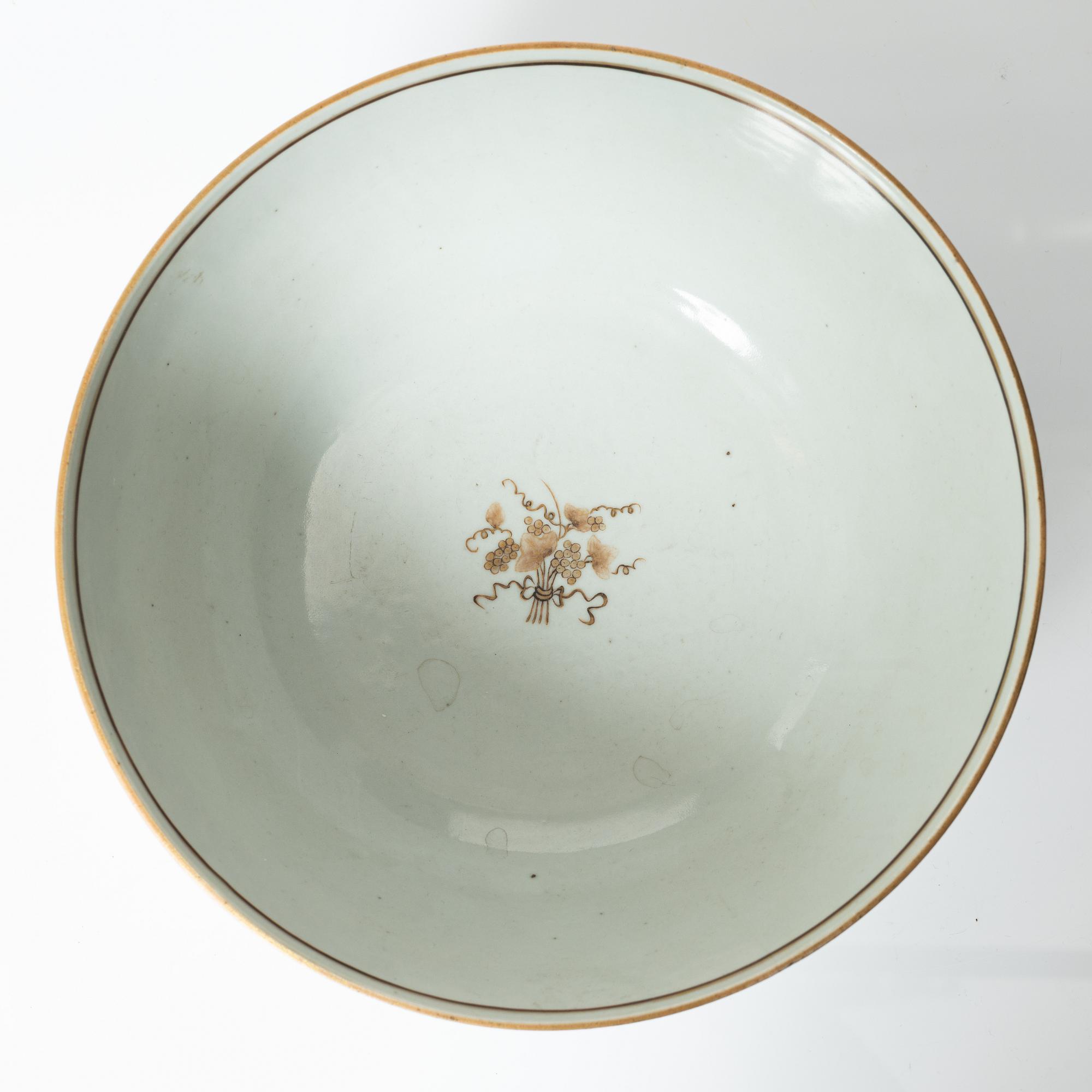 Bålskål, kompaniporslin, Kina, Qingdynastin, 1700-tal.