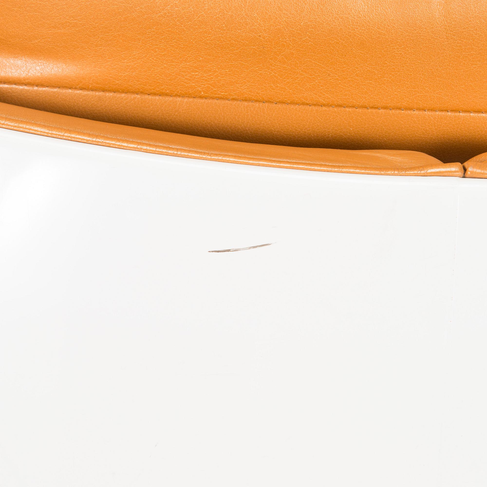 Eero Aarnio, a 'Ball Chair' for Asko.