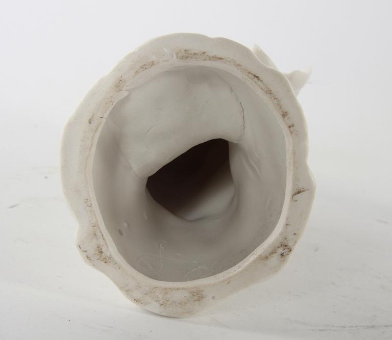 FIGURIN, porslin, Kina 1900-tal.