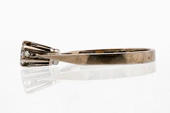 Ring 18K whitegold 1 brilliant-cut Diamond 0,20 ct engraved.