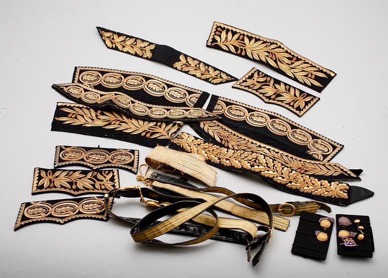 UNIFORMSDETALJER, till paraduniform.