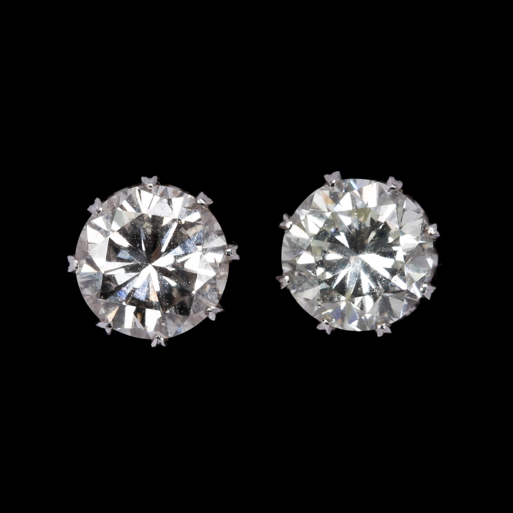 EARSTUDS, each brilliant cut diamond, app. 1 cts, tot, 2.10 cts.