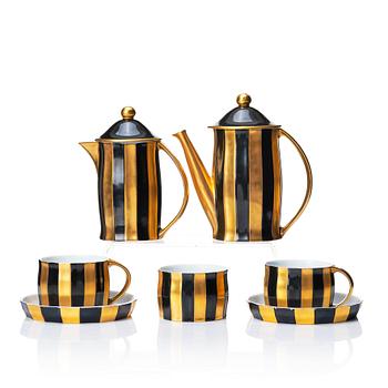 142. Josef Hoffmann, a 5 pieces porcelain coffee service, ed. Wiener Porzellan Manufaktur Josef Böck, Pfeiffer & Löwenstein, 1910s.