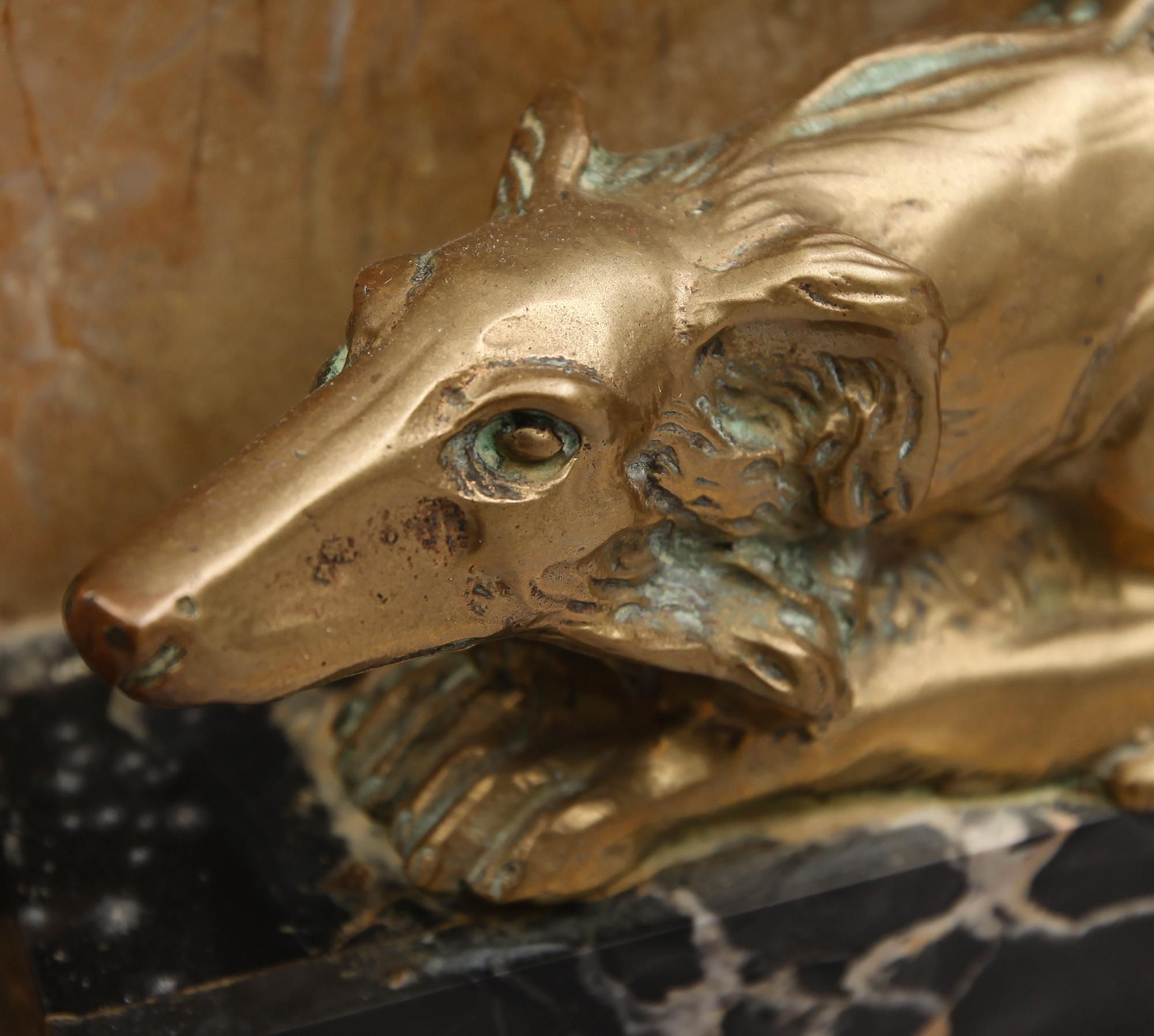 BORDSGARNITYR, 3 delar, marmor och onyx, art déco, 1900-talets första hälft.