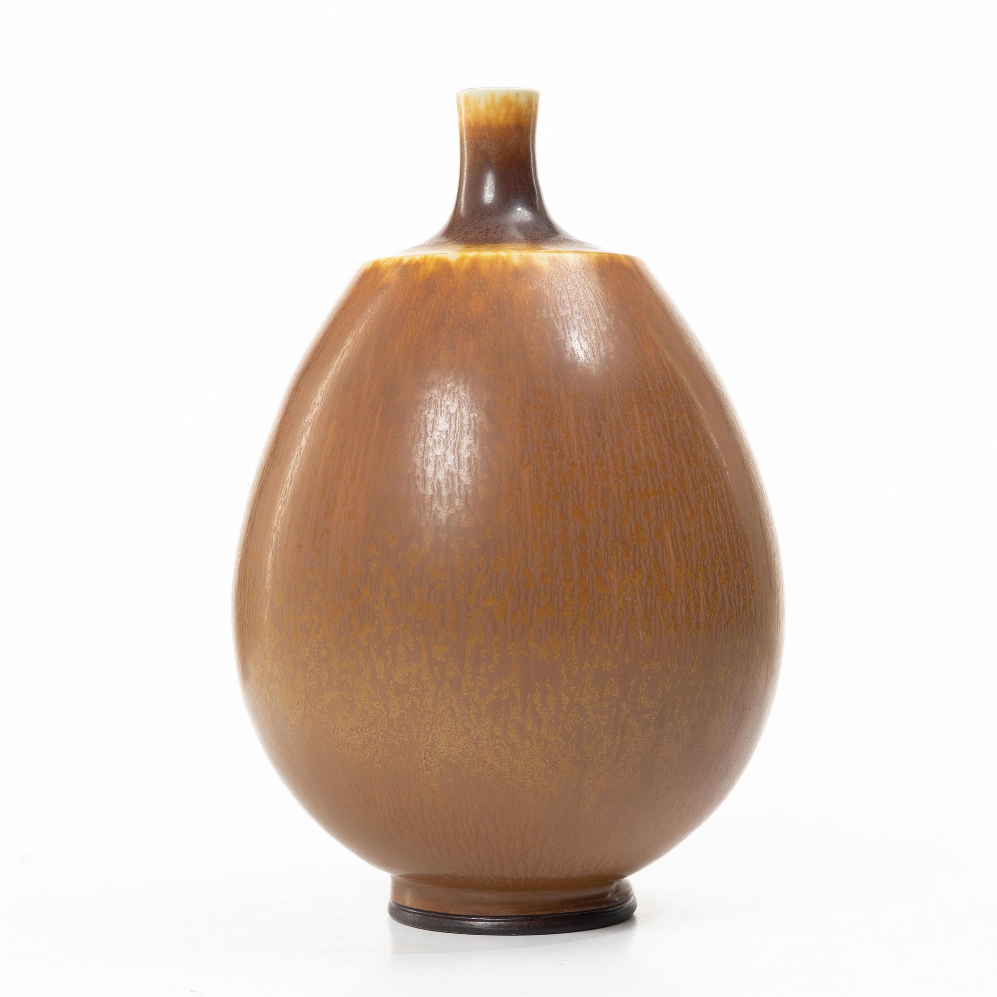 Berndt Friberg, a vase, Gustavsberg Studio, 1977.