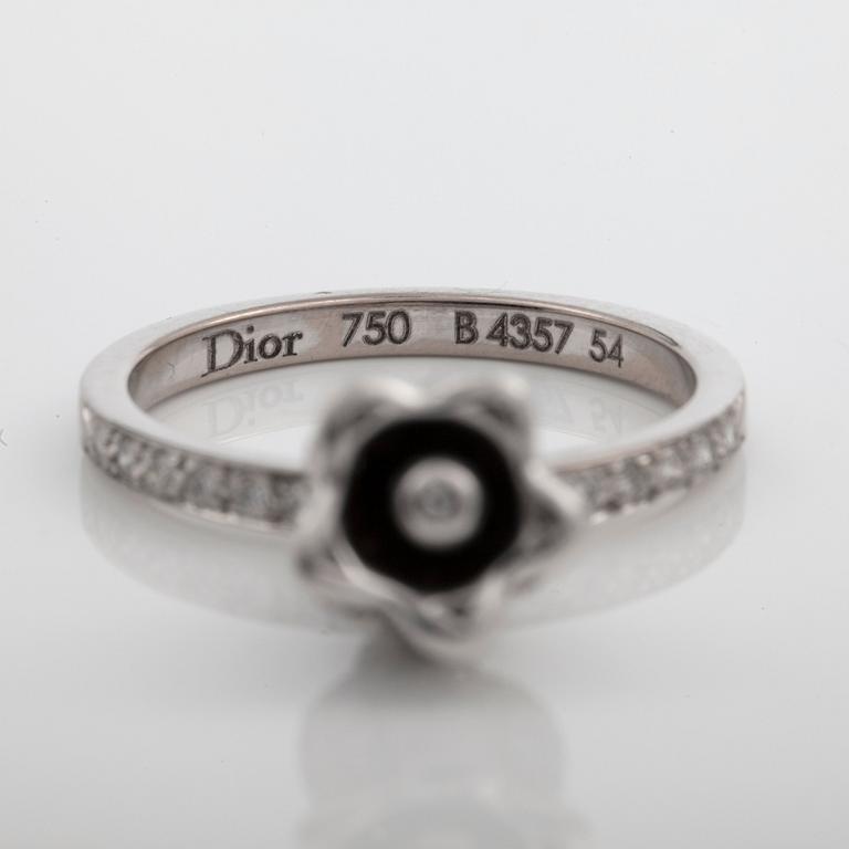 RING, Dior, "Muguet" med briljantslipade diamanter totalt ca 0.75 ct.