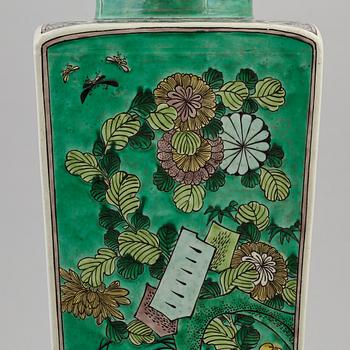 A Chinese famille verte squared vase, 20th century.