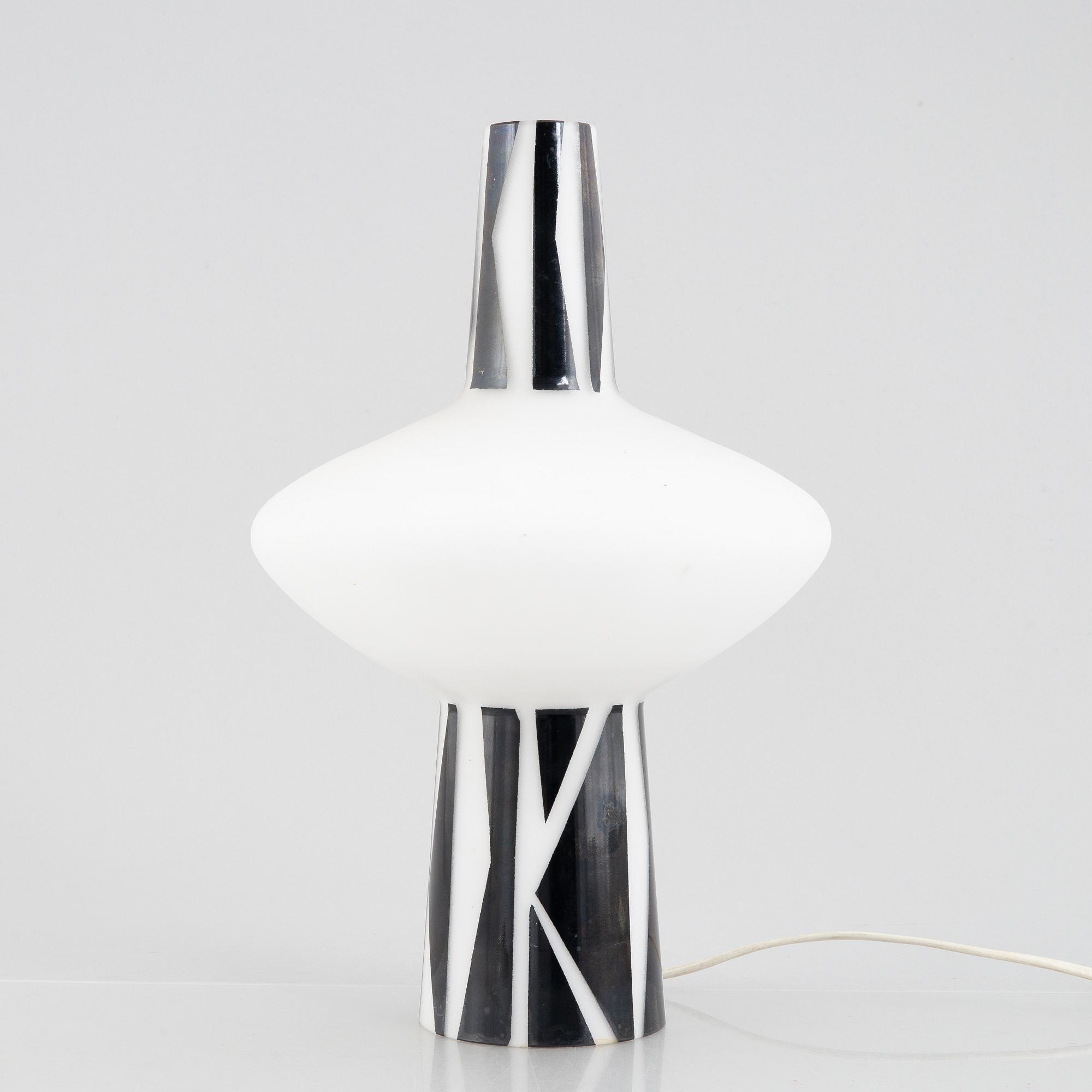 Uno Westerberg, a model 15638 table lamp, Böhlmarks.