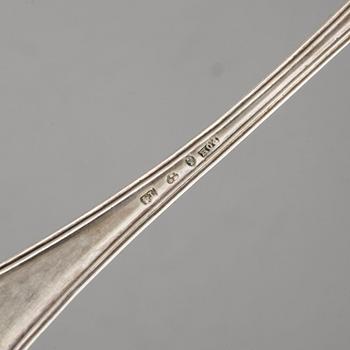 16 similar pieces of silverware, 1826 - 1933. Weight 799 g incl steel blade.