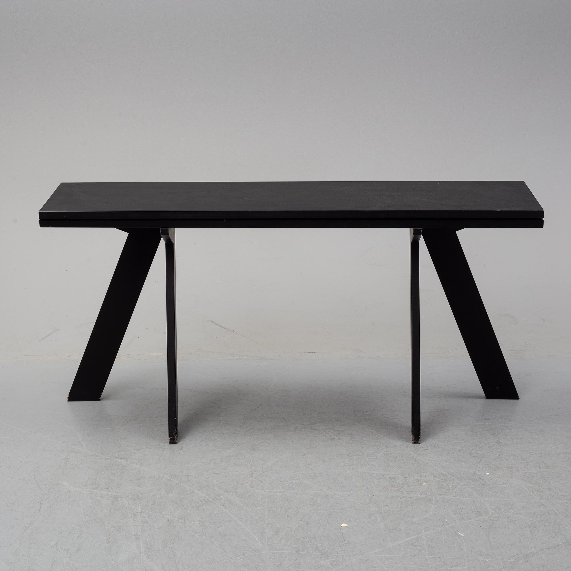 A 'Simsalabim' table by Börge Lindau for Blå Station, designed 1993.