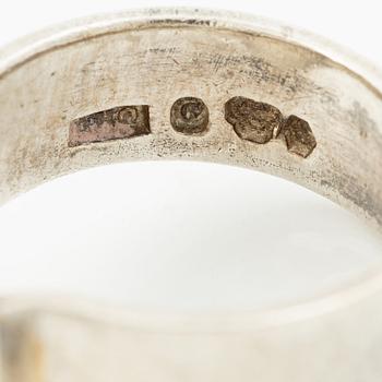 Anders Högberg, ring, sterlingsilver med grön/blå sten, Göteborg 1987.