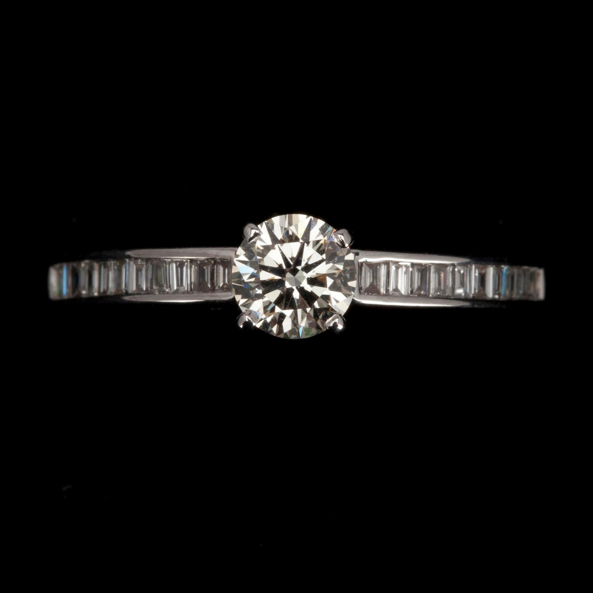 RING, 18K vitguld och diamanter. Europa 2000-tal. Vikt ca 2,5 g.