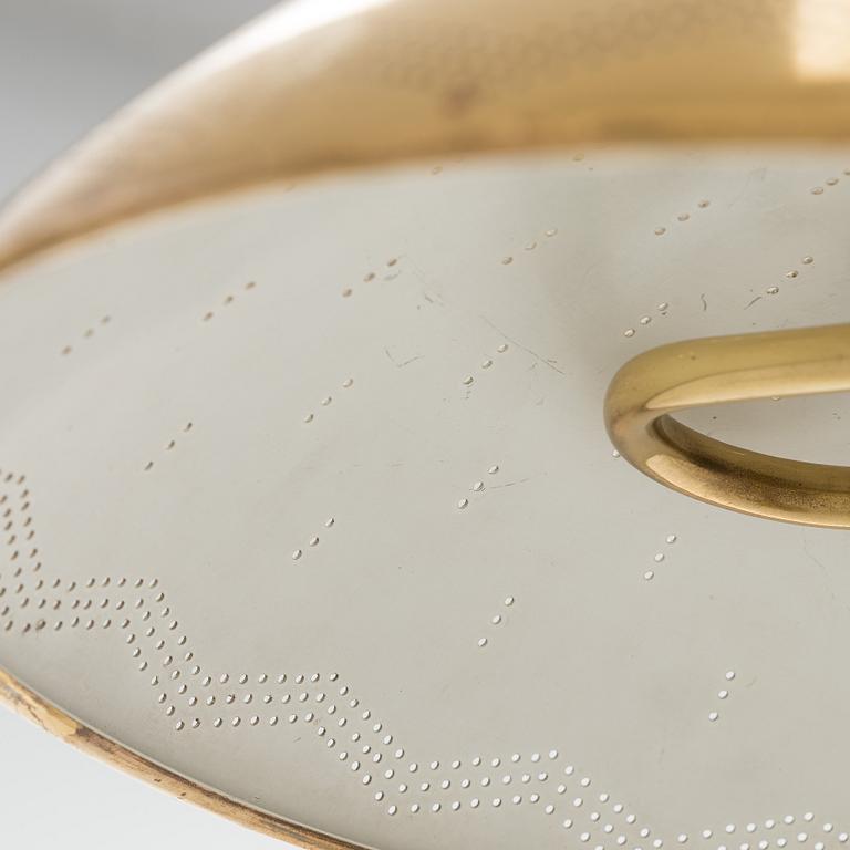 Paavo Tynell, A mid-20th century '5061' table lamp for Taito Finland.