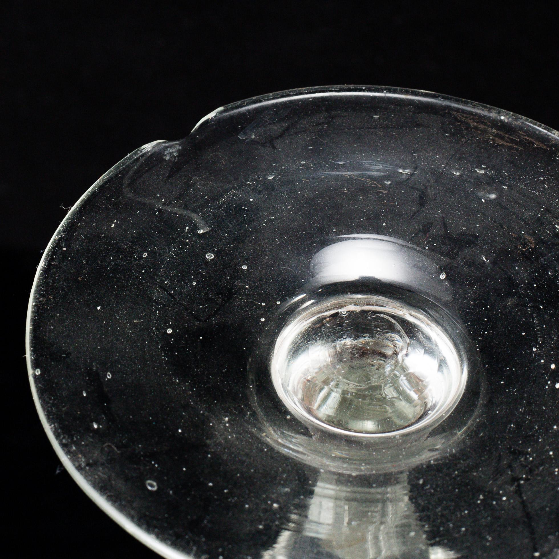 GLAS, fyra stycken, olika. Tidigt 1800-tal.