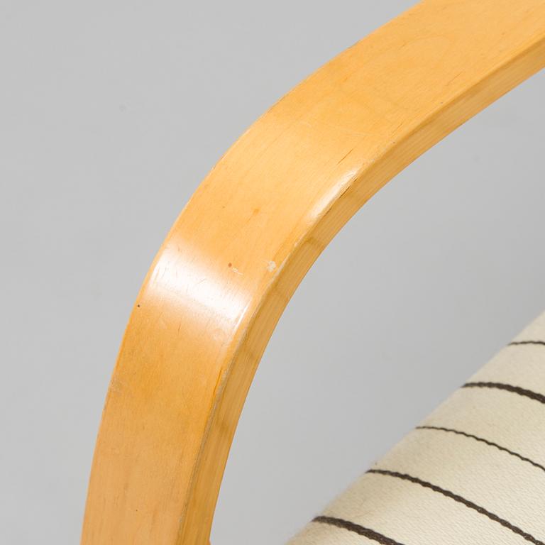 Alvar Aalto, nojatuoli, malli 401, Artek 1900-luvun loppu.
