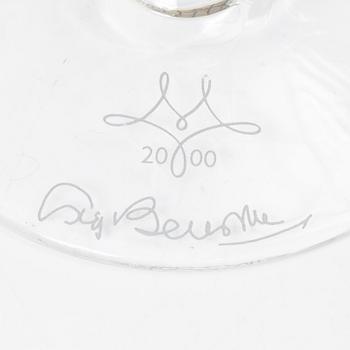 Sigvard Bernadotte, A 314 piece dinner and coffee service, “Marianne Royal Blue”, Christineholm/Fyrklövern, 2000.