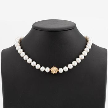 Pärlcollier, odlade Söderhavspärlor, bajonettlås 18K guld med briljantslipade diamanter.